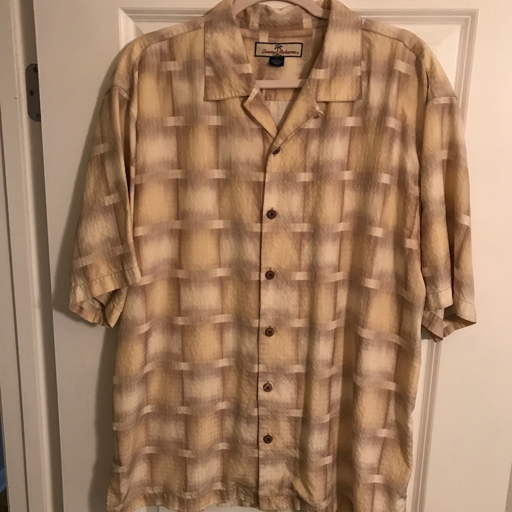 SOLD!! Tommy Bahama Mens Short Sleeve Button Up Shirt Tan, Gold & Brown